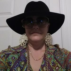 Meet your Posher, Susan